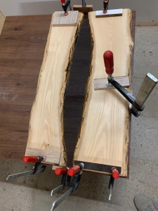 رزین چوب مورد استفاده در تولید میز رزینی